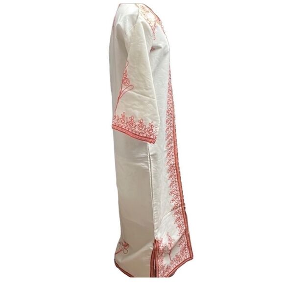 Caftan Kaftan Off White Button Up with Embroidery Detail, See Description Info - Picture 5 of 9